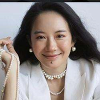 客服小何LOGO图片