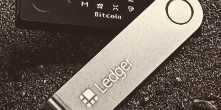 Ledger引爆DeFi危机后！宣布明年6月底前Dapp禁用盲签