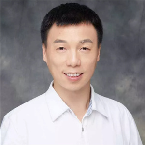 王东临